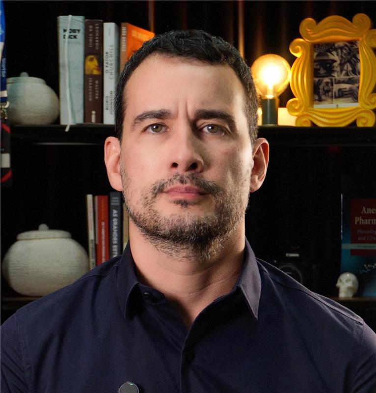 Dr. Fábio Vinícius Benevenuto Feltrim 